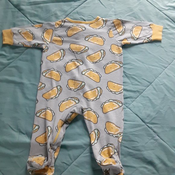 Baby Long Sleeve Bodysuits Footies Lot Of 4 Sizes 0-3-6 Months Taco/Burger - Picture 8 of 13